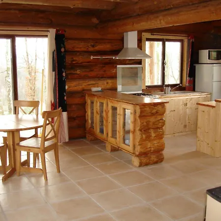 Maison En Rondins *